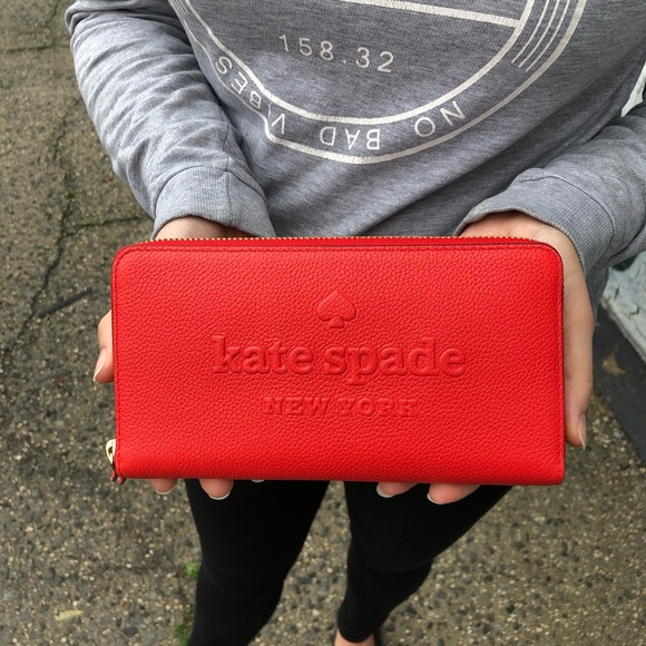 kate spade Handbags - Kate Spade Larchmont Avenue Logo Wallet